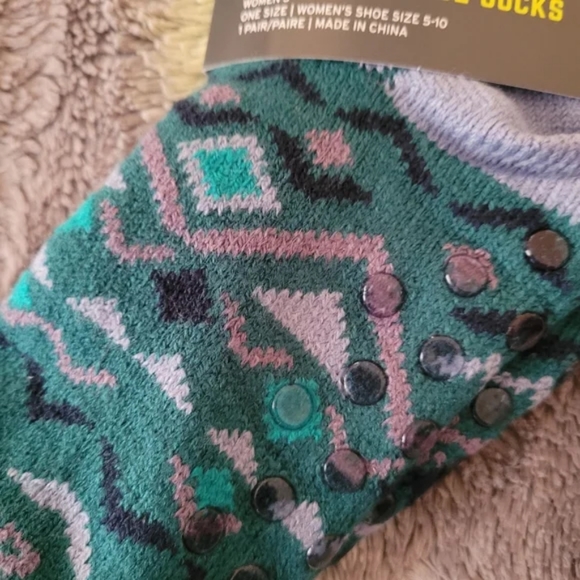 New Women's Eddie Bauer Fireside Lounge Socks. Fits shoe size 5-10 - Picture 3 of 7